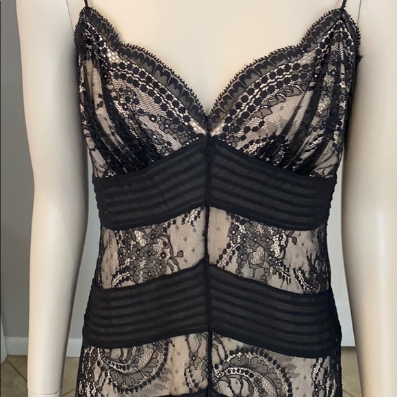 BCBG MAXAZRIA Black lace dress size 4 - Picture 2 of 6
